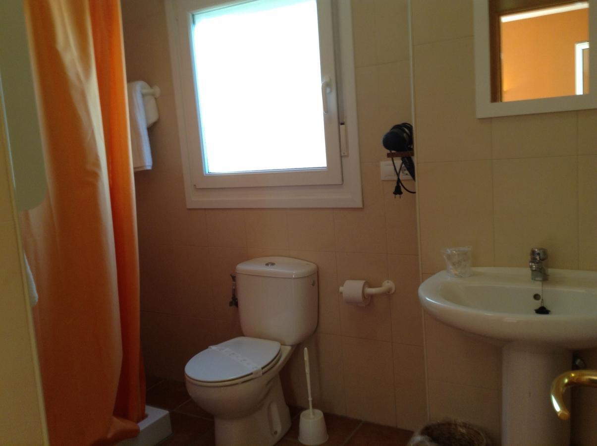 Hostal Camino Del Perdon Uterga エクステリア 写真